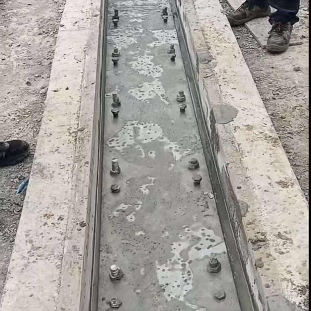 海东港口码头起重机龙门吊重型机械设备稳固用早强快凝轨道胶泥